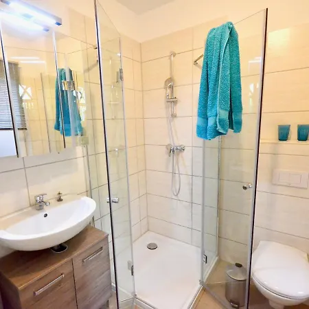 Neu! Schwalbennest Naehe Plauer * Halenbeck-Rohlsdorf