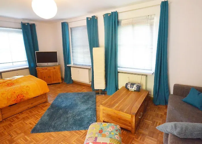 Neu! Schwalbennest Naehe Plauer Halenbeck-Rohlsdorf