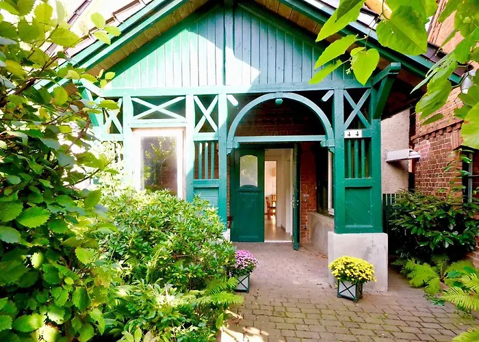 Neu! Schwalbennest Naehe Plauer *